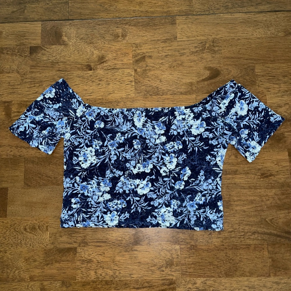 Floral, off the shoulder, Hollister crop top
